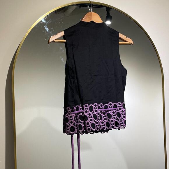 Black and Purple Embroidered Top - Picture 4 of 5